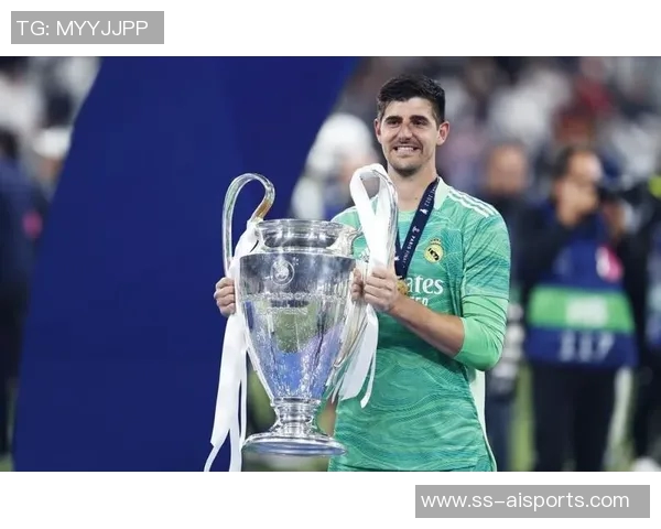 库尔图瓦昨夜对利物浦扑救8次,欧冠生涯仅次于22年决赛的9次 库尔图瓦昨夜对利物浦扑救8次,欧冠生涯仅次于22年决赛的9次